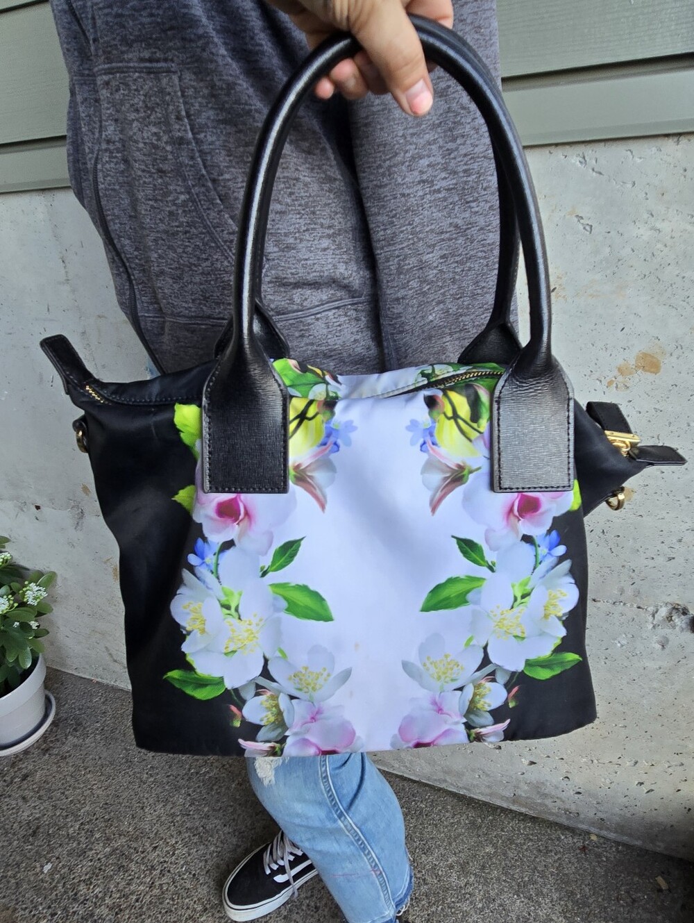 Ted Baker Floral Weekender Bag - Picture 5 of 14